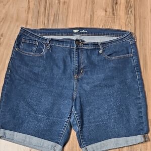 Old Navy Dark Blue Rolled-Hem Denim Shorts 16